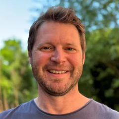 Assoc. Professor Richard Walters