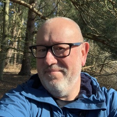 Assoc. Professor Robert Bryant