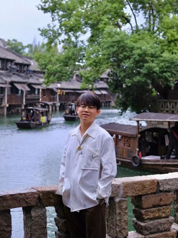 Dr Meng Wang