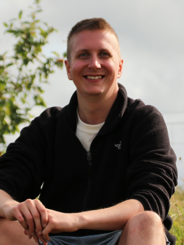 Dr Oscar Morton