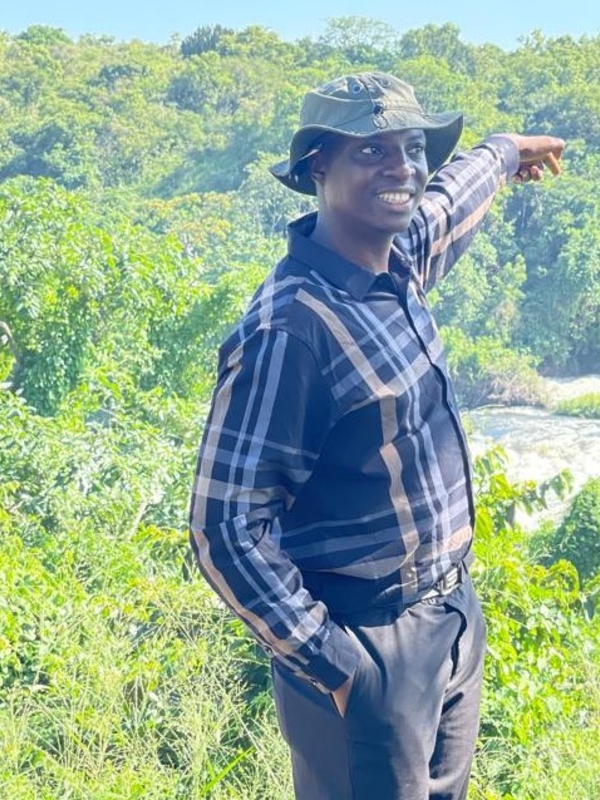  Francis Faruwa